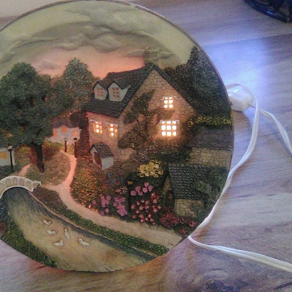 Vintage  Light Up Decorative Plate - Picture 7 of 8